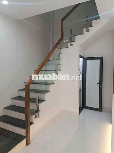 Bán gấp nhà 30m2 tại Tây Mỗ, 5,55 tỷ, 3PN + 4WC + 5 tầng, Hà Nội
