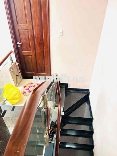 NHÀ ĐẸP TÂN HIỆP, HÓC MÔN, DT 257m2. Ngang 10m giá tốt