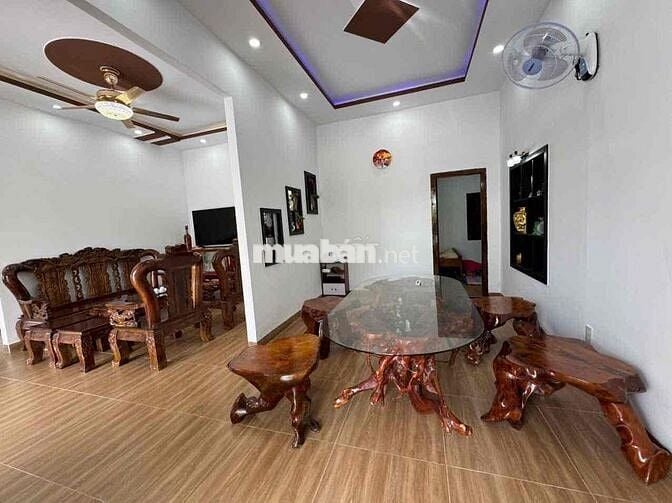 CHÍNH CHỦ BÁN NHANH NHÀ VƯỜN VÙNG VEN NHA TRANG