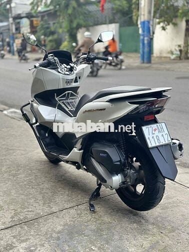 HONDA PCX160 ĐỜI 2024 . XE CHÍNH CHỦ CÒN MỚI 95%