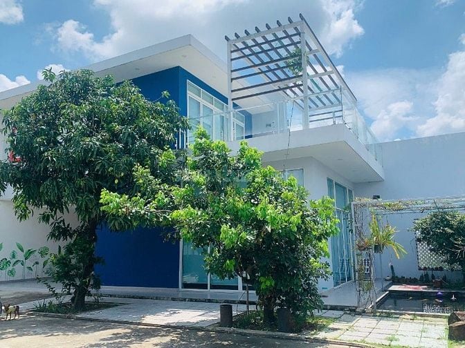 BÁN BIỆT THỰ SÂN VƯỜN - SÂN GOLF MINI