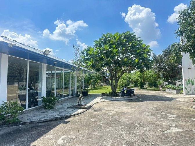 BÁN BIỆT THỰ SÂN VƯỜN - SÂN GOLF MINI