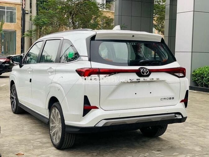 Toyota Veloz Cross 2025
