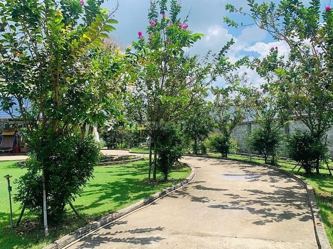 BÁN BIỆT THỰ SÂN VƯỜN - SÂN GOLF MINI