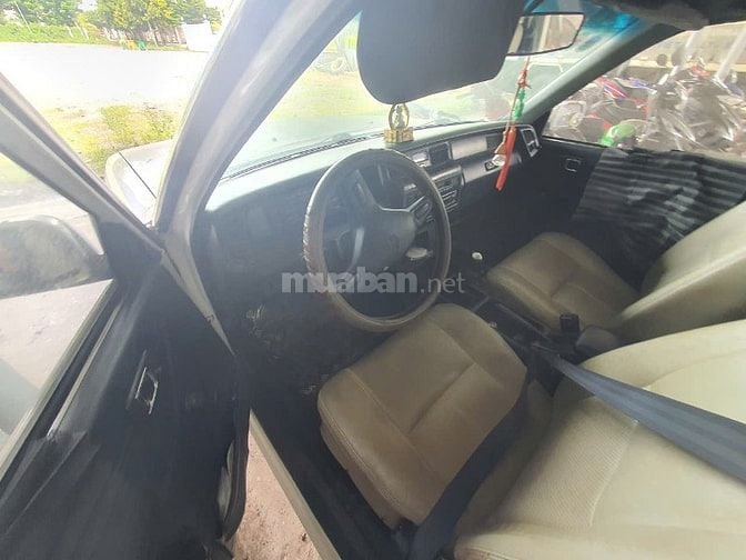 Thanh lý xe Toyota cá mập 16 chỗ hết đời