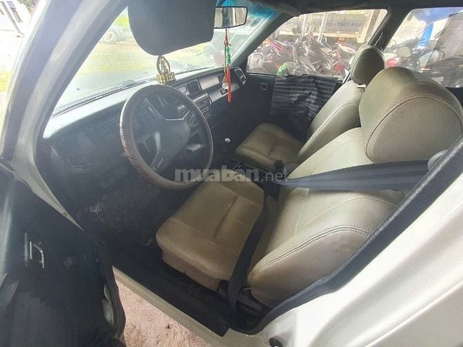 Thanh lý xe Toyota cá mập 16 chỗ hết đời