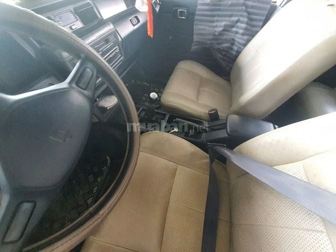 Thanh lý xe Toyota cá mập 16 chỗ hết đời