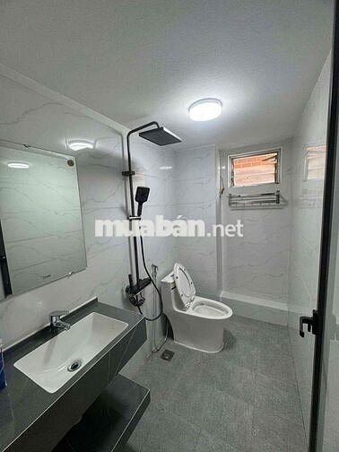 Bán Nhà Đình Thôn - 42M2 - Ô Tô Tránh - Vài Bước Ra Đường 3 Ô Tô