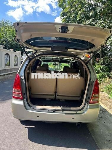 Toyota Innova 2006 G - 150000 km