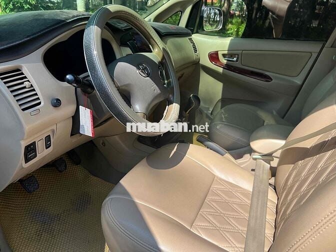 Toyota Innova 2006 G - 150000 km