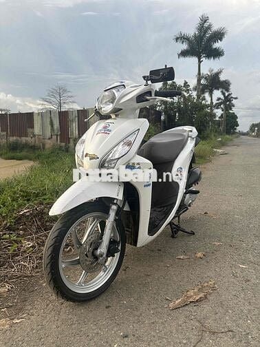 Vision 2018 xe nữ đi