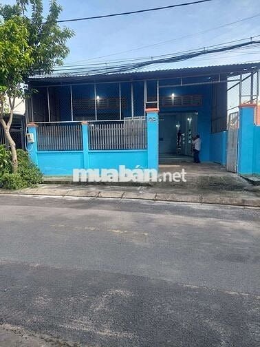Kho xưởng cho thuê diện tích 10 x 35 mặt tiền đường nhựa 12m thông