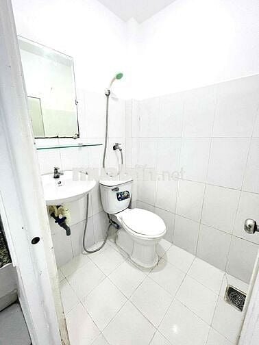 ! Phòng trọ mới. siêu rộng 32m2, đường Lê Văn Lương, sát quận 7