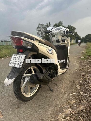 Vision 2018 xe nữ đi