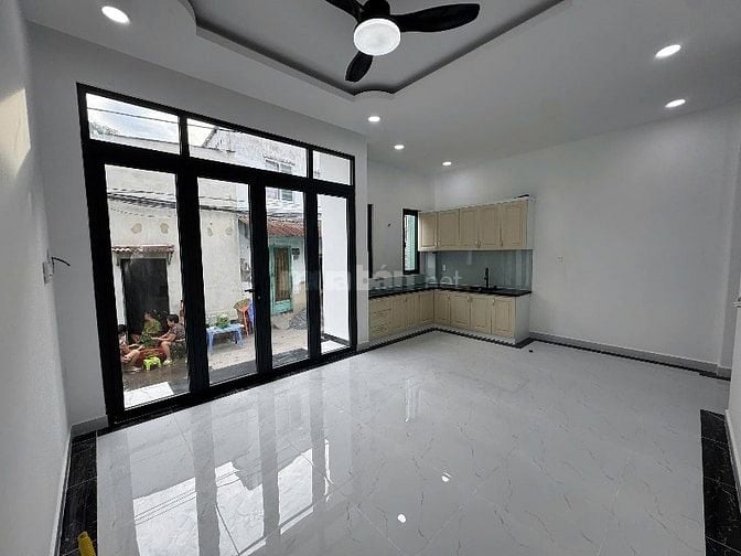 Bán nhà Mới 100%, xây dựng kiểu Vila hẻm 4m 1627 Huỳnh Tấn Phát, Q. 7 