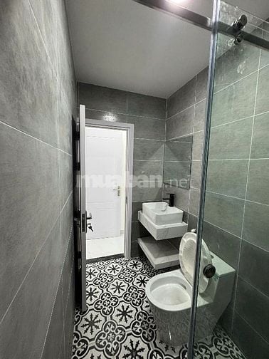 Bán nhà Mới 100%, xây dựng kiểu Vila hẻm 4m 1627 Huỳnh Tấn Phát, Q. 7 