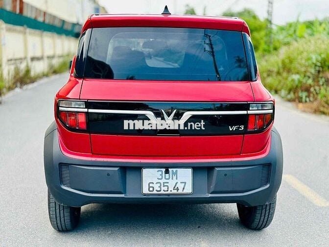 VinFast VF3 2025 mua pin chạy 200km như mới