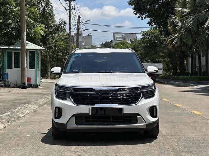 Kia Seltos 2024 1.5 Premium - 6.700km 1 chủ từ mơi