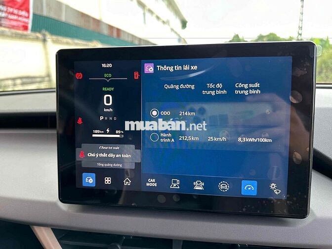 VinFast VF3 2025 mua pin chạy 200km như mới
