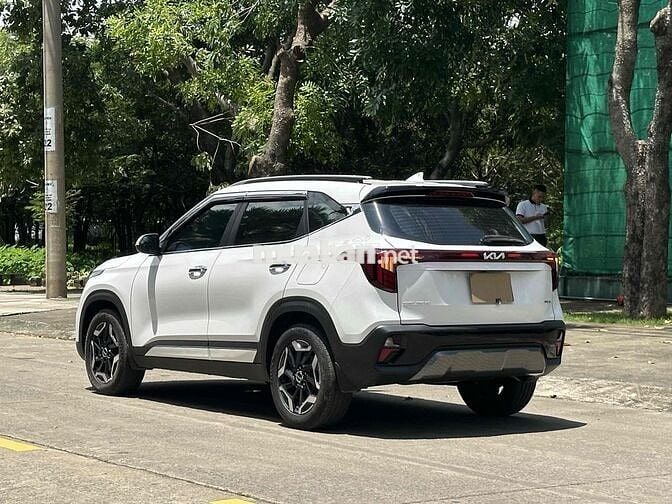 Kia Seltos 2024 1.5 Premium - 6.700km 1 chủ từ mơi