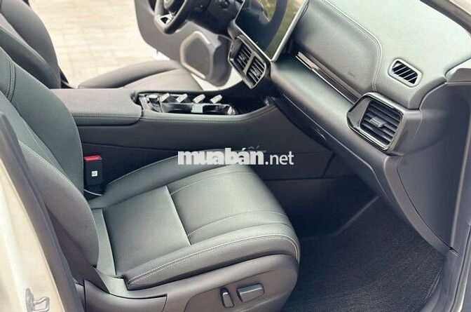 VinFast VF8 2023 Eco - 640000 km