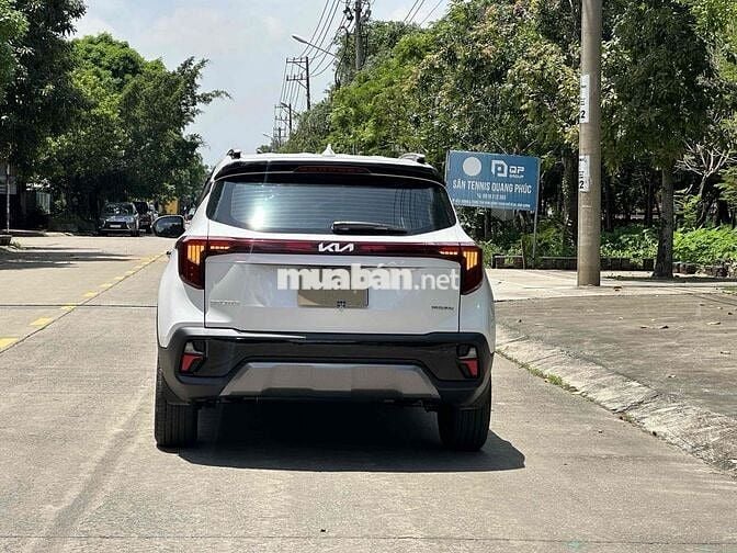 Kia Seltos 2024 1.5 Premium - 6.700km 1 chủ từ mơi