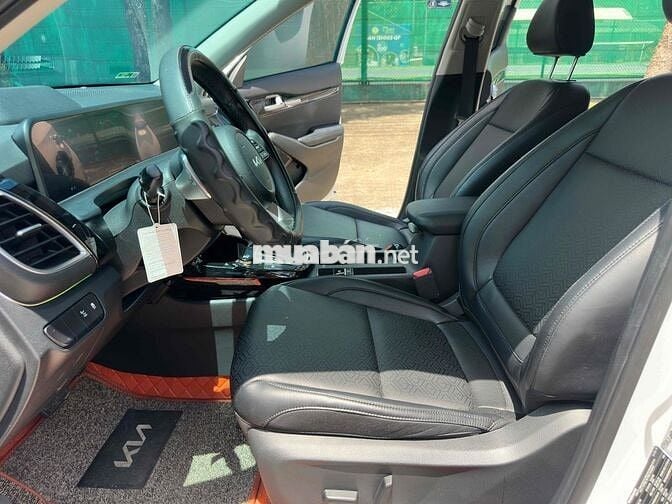Kia Seltos 2024 1.5 Premium - 6.700km 1 chủ từ mơi