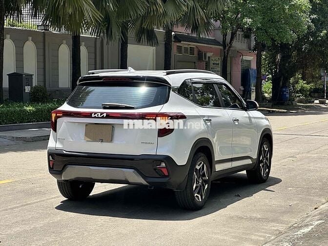 Kia Seltos 2024 1.5 Premium - 6.700km 1 chủ từ mơi