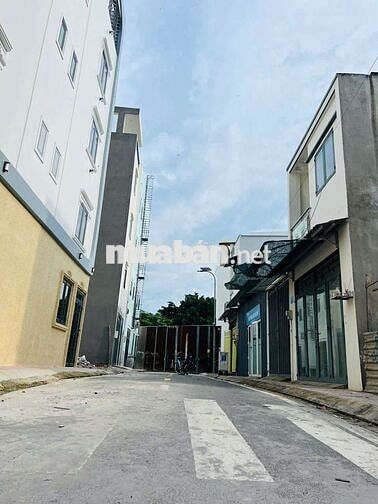 Đất 146// Chiến Lược P.BTĐ 4x18 nở hậu 6m= 97 m2 4tỷ 400 triệu