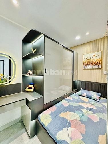 Bán nhà 2 tầng-3 PN Full nội thất- căn góc- cạnh Phan Xích Long.
