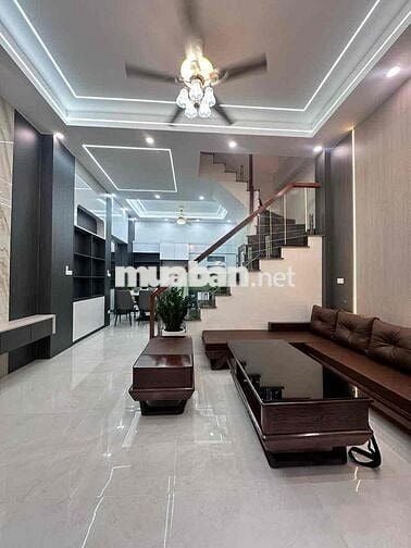 NHỈNH 10 TỎI SỞ HỮU NGAY NHÀ VĨNH PHÚC BA ĐÌNH 45M2 x 5TẦNG MỚI ĐẸP.