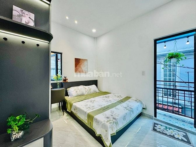 Bán nhà 2 tầng-3 PN Full nội thất- căn góc- cạnh Phan Xích Long.
