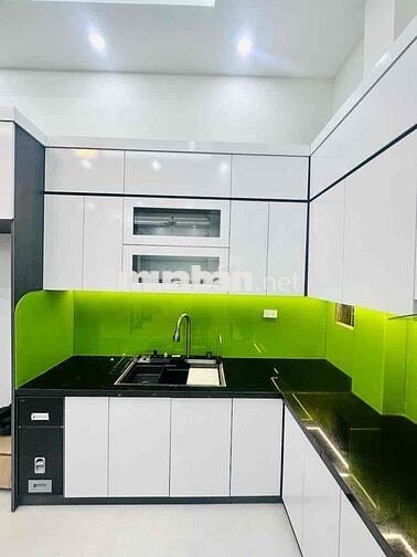 NHỈNH 10 TỎI SỞ HỮU NGAY NHÀ VĨNH PHÚC BA ĐÌNH 45M2 x 5TẦNG MỚI ĐẸP.