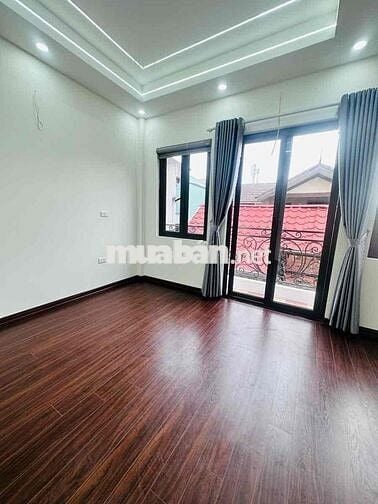 NHỈNH 10 TỎI SỞ HỮU NGAY NHÀ VĨNH PHÚC BA ĐÌNH 45M2 x 5TẦNG MỚI ĐẸP.
