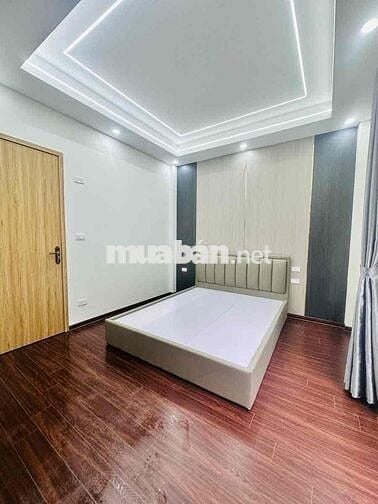 NHỈNH 10 TỎI SỞ HỮU NGAY NHÀ VĨNH PHÚC BA ĐÌNH 45M2 x 5TẦNG MỚI ĐẸP.
