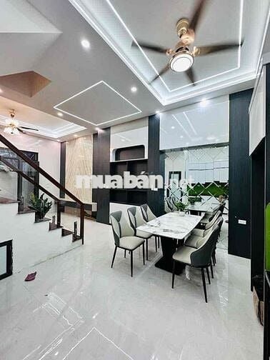 NHỈNH 10 TỎI SỞ HỮU NGAY NHÀ VĨNH PHÚC BA ĐÌNH 45M2 x 5TẦNG MỚI ĐẸP.