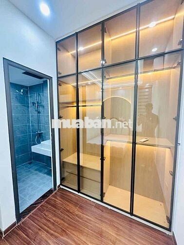 NHỈNH 10 TỎI SỞ HỮU NGAY NHÀ VĨNH PHÚC BA ĐÌNH 45M2 x 5TẦNG MỚI ĐẸP.