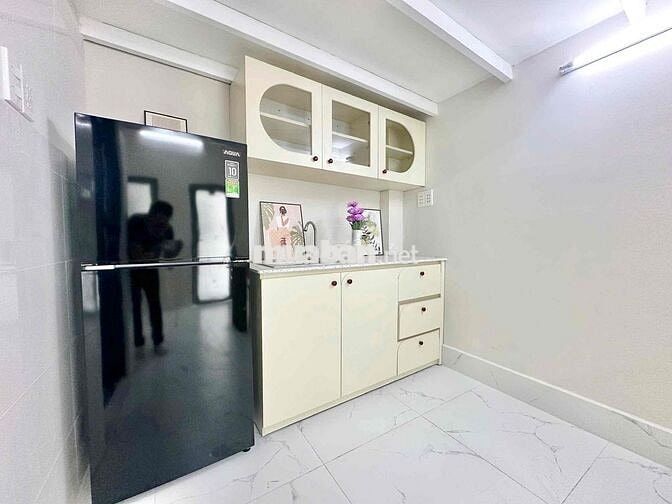 DUPLEX CỬA SỔ TRỜI - BAN CÔNG NGAY CẦU VƯỢT HOÀNG HOA THÁM