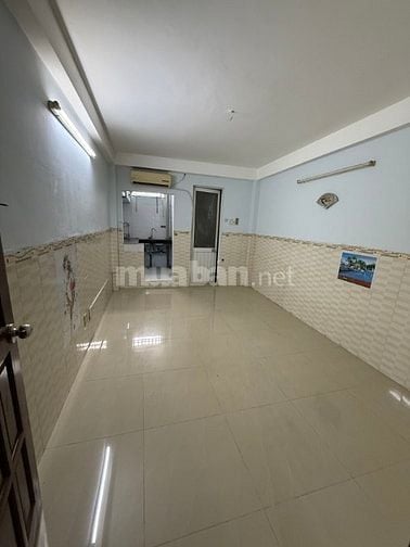 Cần cho thuê phòng khu vực phường12 Quạn 6, khu yên tỉnh và an ninh