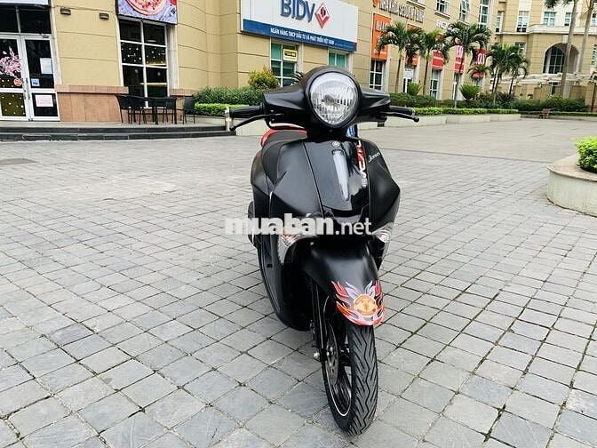 Yamaha Janus 125 Xám Ghi 2024 SMATRKEY Mới 99%