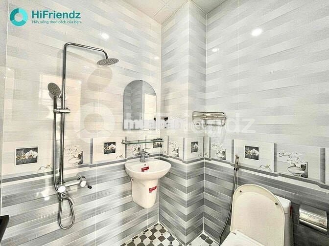 trống sẫn Studio bancol full nội thất nằm gần ĐH Van Lang , ĐH IUH
