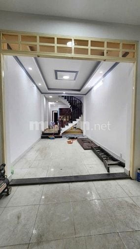 Cho thuê nguyên căn nhà 2 mặt tiền Lê Văn Việt, Tăng Nhơn Phú A, TĐ