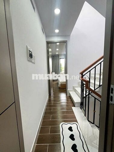 Nhà đẹp view sông Vàm Thuật  P5 Gò Vấp 3 lầu Hẻm xe hơi