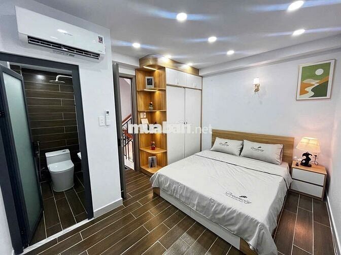Nhà đẹp view sông Vàm Thuật  P5 Gò Vấp 3 lầu Hẻm xe hơi