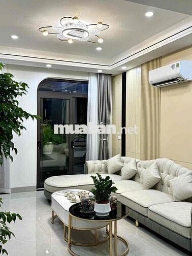 🏠 BÁN NHÀ MỚI 7 TẦNG – THẠCH BÀN – GẦN PHỐ – GARA – THANG MÁY