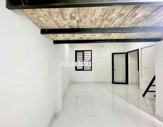 Nhà mới 100% ngay gần trung tâm Tân Bình