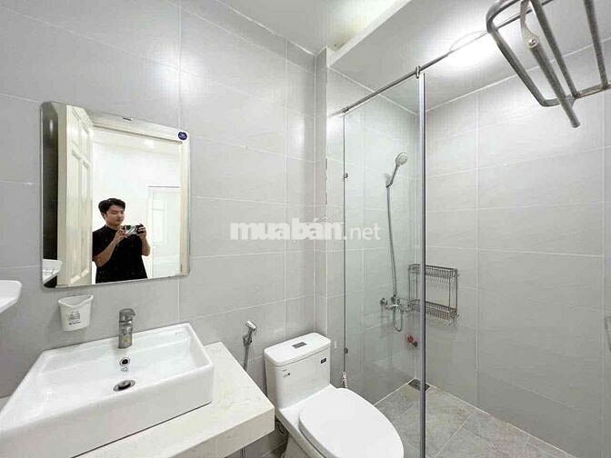Giảm Giá Sâu 5tr7 Phòng 35m2 Ngay Bùi Đình Tuý Gần Hutech UEF Văn Lang