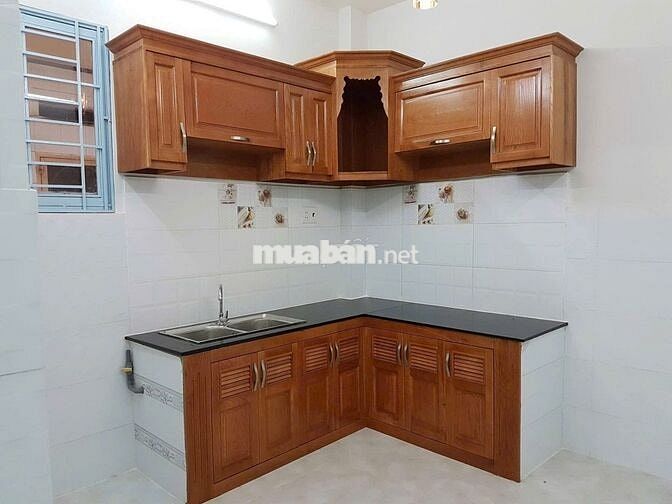 Chính chủ 1 trệt,1 lầu,3.4x10.8m,hẻm LêĐạiHành,Q11
