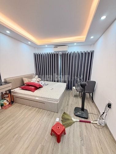NGỌC THỤY NHÀ 6 TẦNG THANG MÁY. CÁCH CẦU LONG BIÊN 100M. PHỐ CỔ. 9 TỶ 