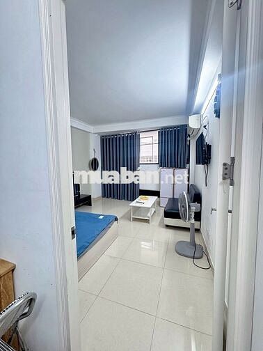 Căn Hộ 40M2 rộng và siêu thoáng mát ở sát Bến Thành, Q1